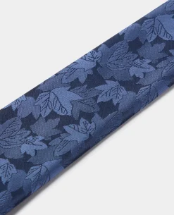 Leaf Cluster Print Tie